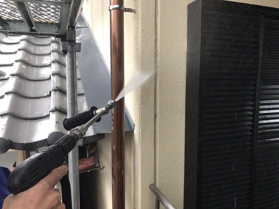 揖斐郡揖斐川町 外壁塗装前の下地処理が大切です