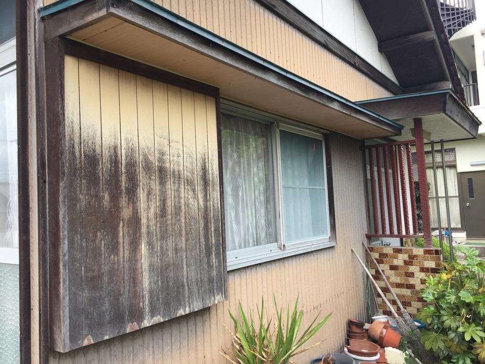 揖斐郡揖斐川町 部分的な木部の塗装も可能です