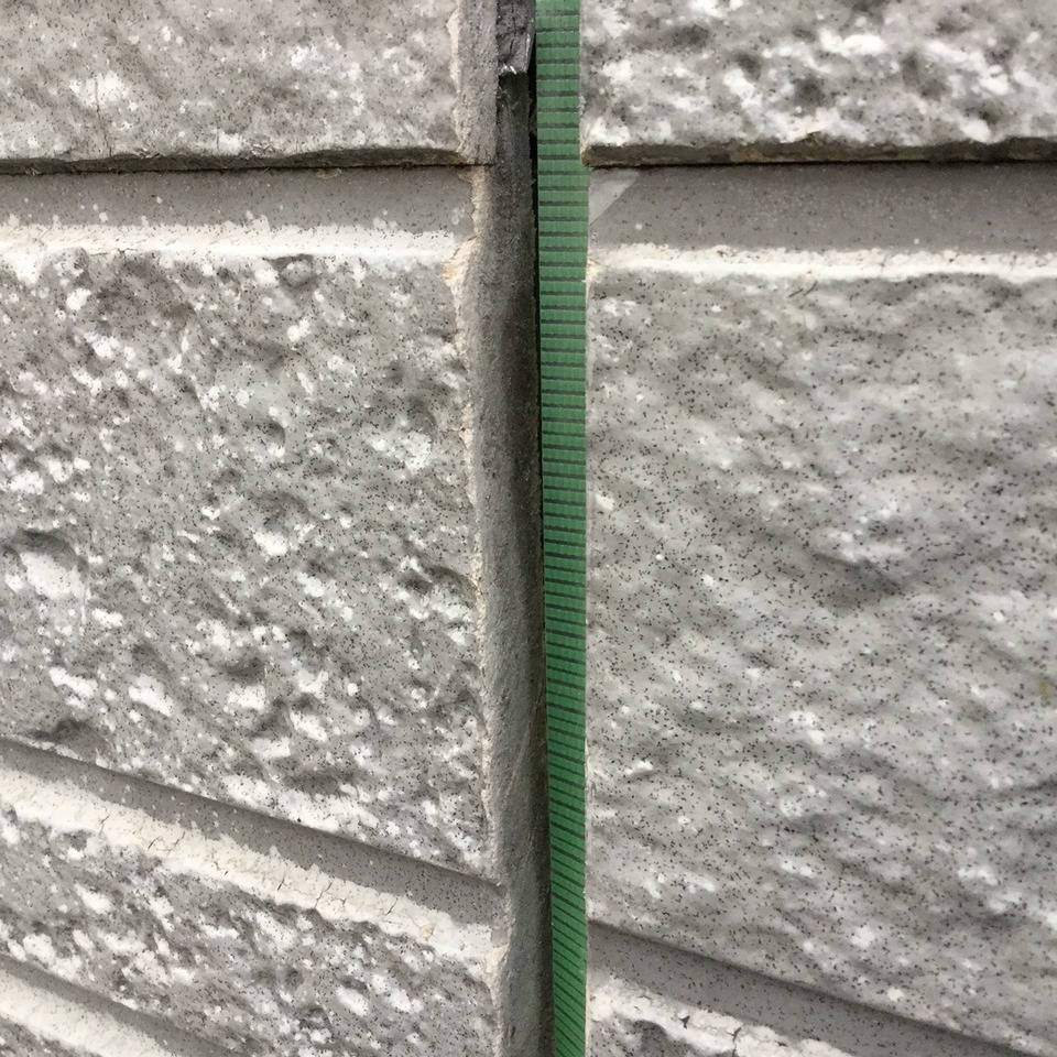 揖斐郡揖斐川町 コーキングの打ち方「2面接着」と「3面接着」